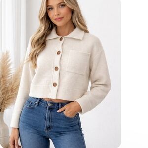 Jessica Simpson Cream Slightly Cropped Button Front Sweater Size Small